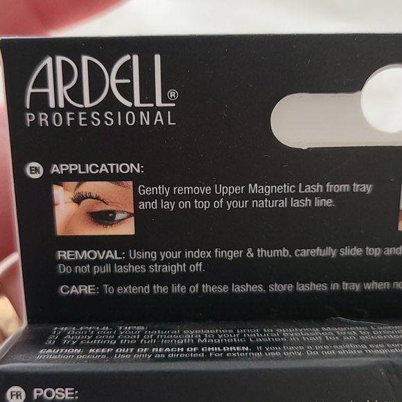 NEW Magnetic lashes - Picture 2 of 3